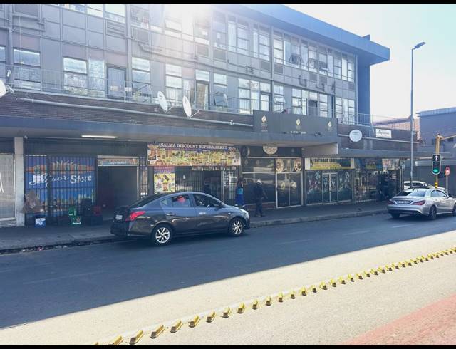 70M² RETAIL TO LET IN ORANGE GROVE
